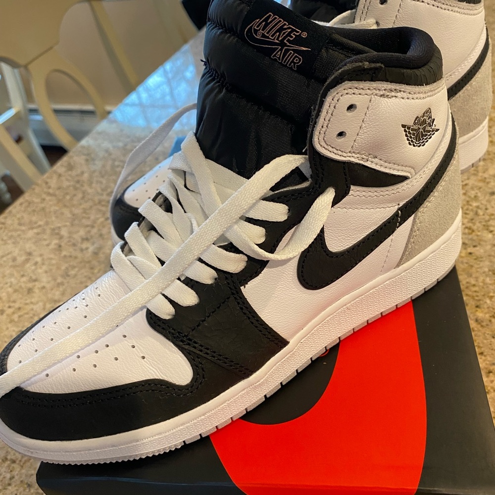 air Jordan1 high OG bleached coral new!